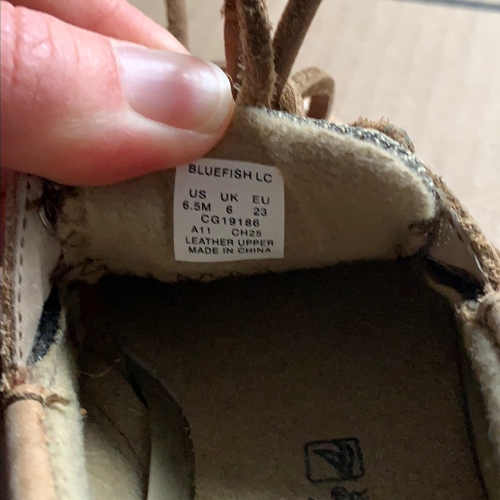 2 pair- Boy’s Sperry’s - Kids 6.5 - Picture 6 of 7